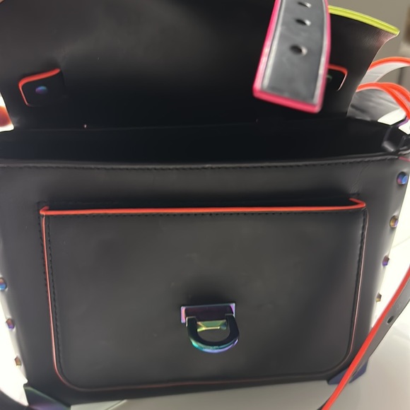 MICHAEL KORS MANHATTAN Medium Satchel - Picture 5 of 5